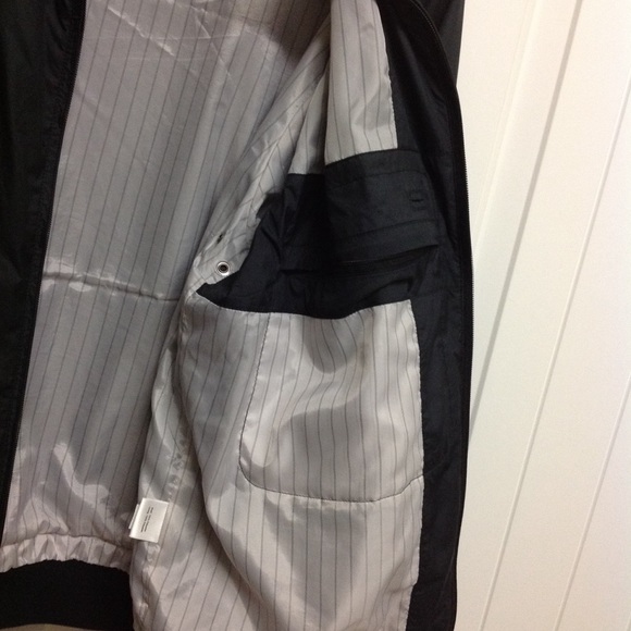 Peter Millar Black Nylon Golf Jacket Large - Picture 2 of 8